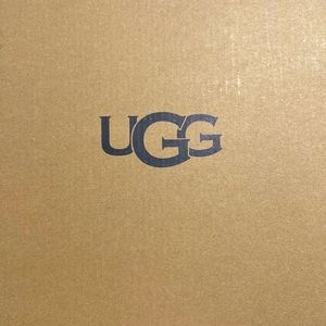 UGG boots multi-color stitch, toddlers girl sz 11 (Like New)